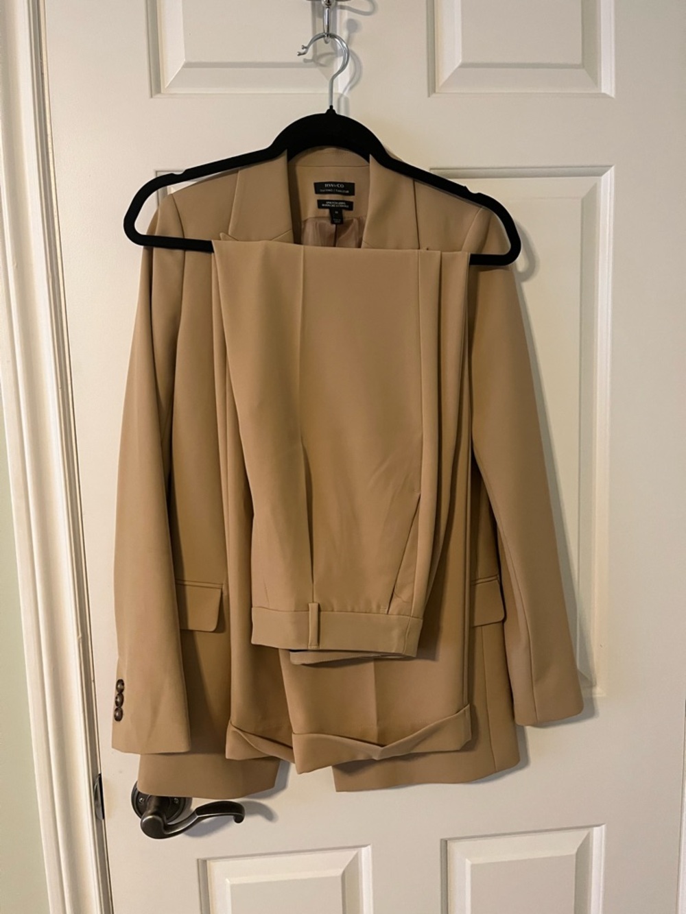 Women Tailored Blazer and Trouser Set in Camel